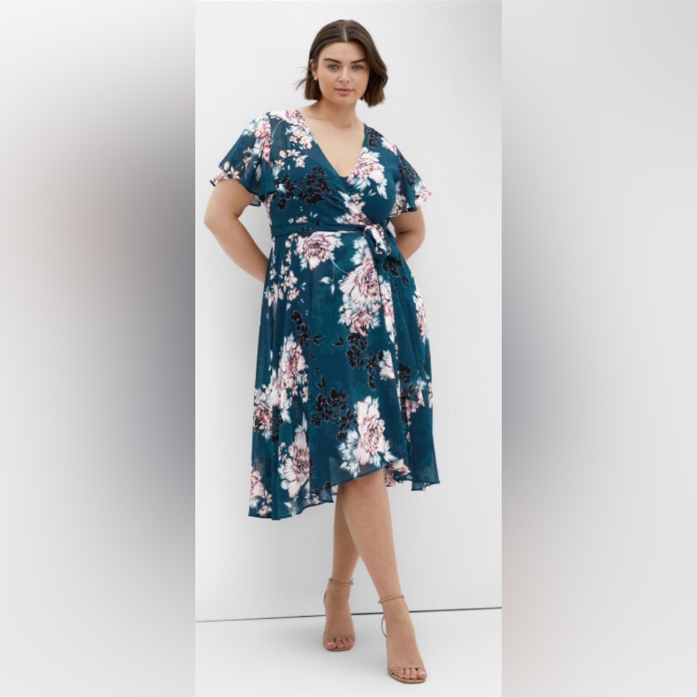 City Chic Jade Green Short Sleeve Blossom Floral Wrap Plus Size 22 Dress